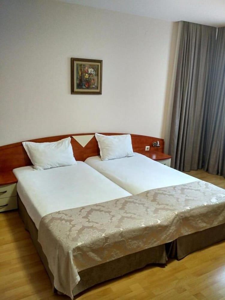 פלובדיב Philippopolis Hotel מראה חיצוני תמונה