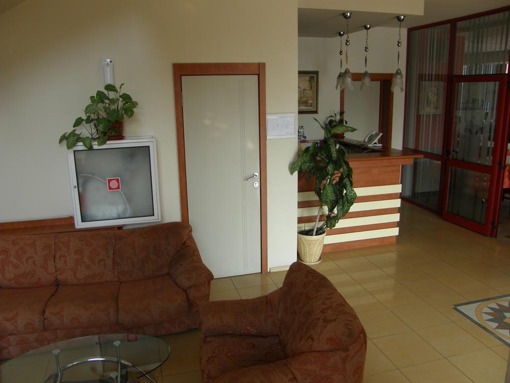 פלובדיב Philippopolis Hotel מראה חיצוני תמונה